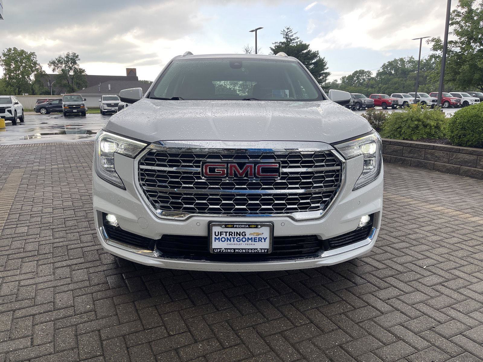 Used 2023 GMC Terrain Denali AWD/4WD image 8