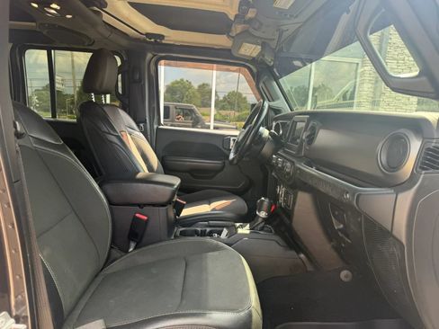 Used 2021 Jeep Wrangler Unlimited Sport AWD/4WD image 13