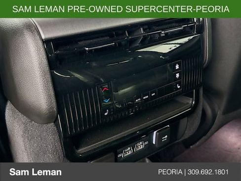 Used 2023 Jeep Wagoneer Series II RWD image 27