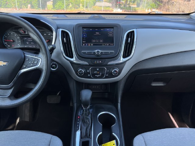 Used 2022 Chevrolet Equinox LS w/ Driver Confidence II Package AWD/4WD image 21