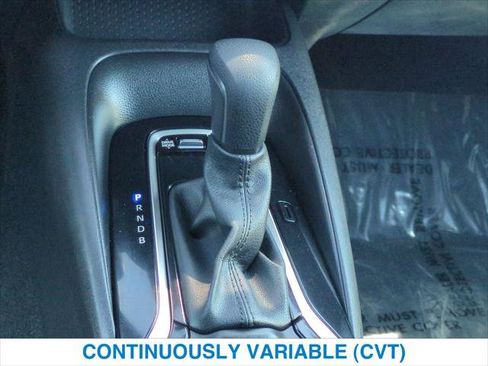 Used 2024 Toyota Corolla SE w/ SE Convenience Package FWD image 19