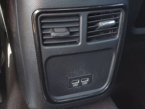Used 2017 Chrysler 300 S AWD/4WD image 29