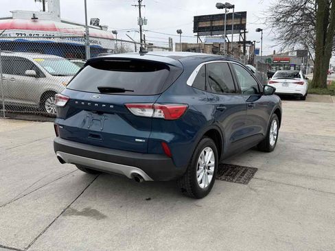 Used 2020 Ford Escape SE image 5