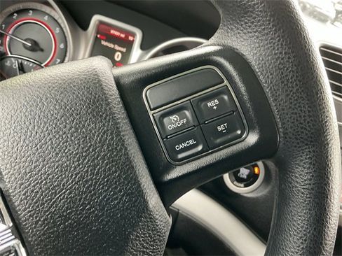Used 2016 Dodge Journey SE image 22