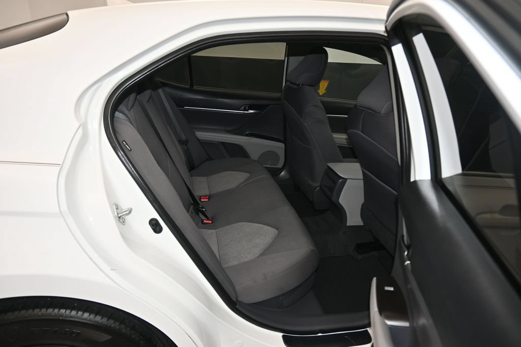Used 2021 Toyota Camry LE FWD image 36