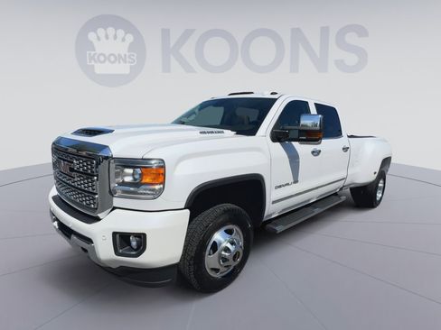 Used 2018 GMC Sierra 3500 Denali w/ Duramax Plus Package image 5
