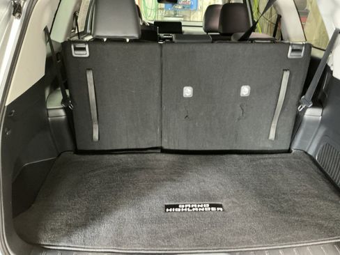 Certified 2025 Toyota Grand Highlander AWD image 17