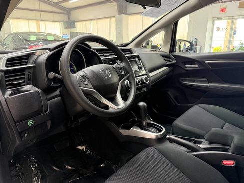 Used 2019 Honda Fit LX image 19