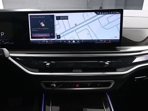 Used 2024 BMW X7 xDrive40i w/ Premium Package AWD/4WD image 35