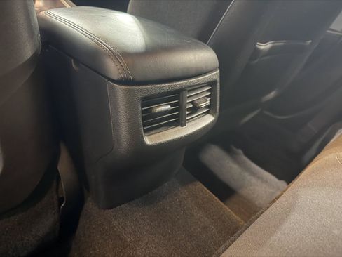 Used 2021 Dodge Challenger R/T Scat Pack RWD image 17