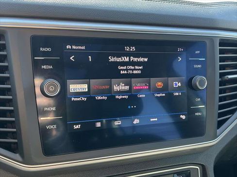 Used 2019 Volkswagen Atlas SE w/ Panoramic Sunroof Package image 28