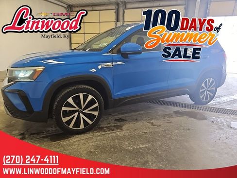 Used 2022 Volkswagen Taos SE AWD/4WD image 5