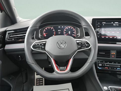 Used 2025 Volkswagen Jetta GLI Autobahn w/ GLI Black Package FWD image 17