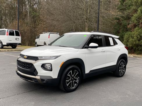 Used 2021 Chevrolet TrailBlazer ACTIV w/ Technology Package image 5