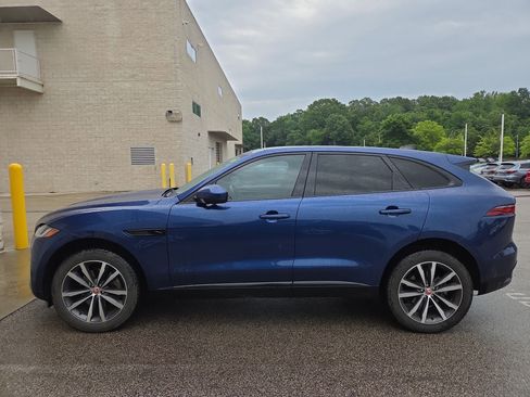 Used 2023 Jaguar F-PACE S AWD/4WD image 2