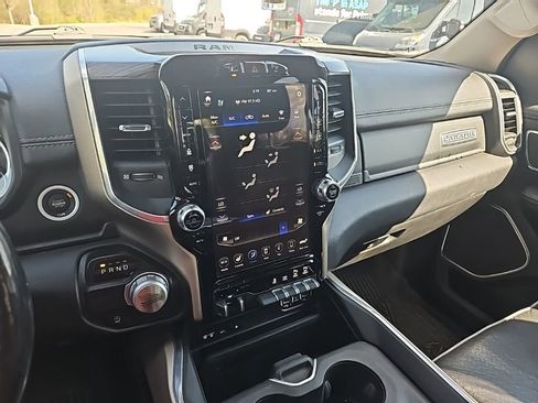 Used 2019 RAM 1500 Laramie image 20