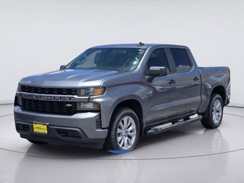Used 2019 Chevrolet Silverado 1500 Custom w/ Custom Value Package RWD image 1