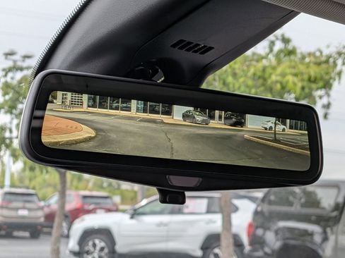 Used 2019 Buick Enclave Avenir w/ Avenir Technology Package AWD/4WD image 35