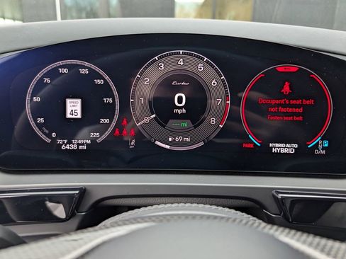 Certified 2025 Porsche Cayenne Turbo image 13