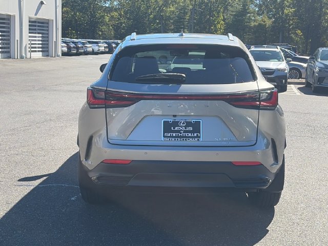 Used 2022 Lexus NX 350h AWD image 6