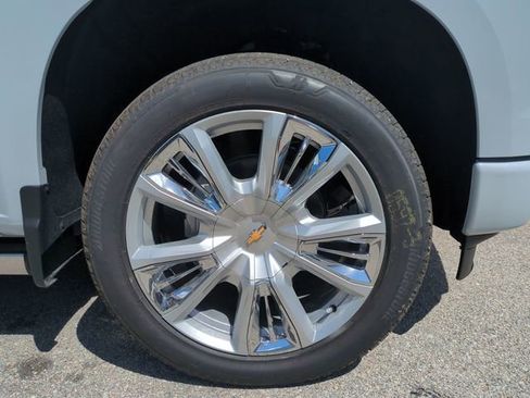 New 2026 Chevrolet Silverado 1500 High Country AWD/4WD image 11