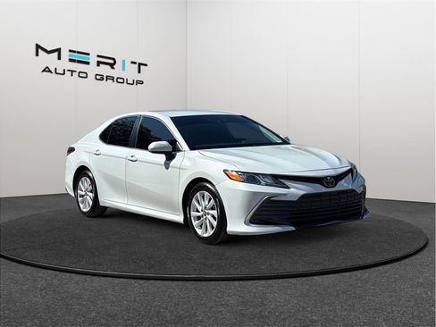 Used 2023 Toyota Camry LE FWD image 1