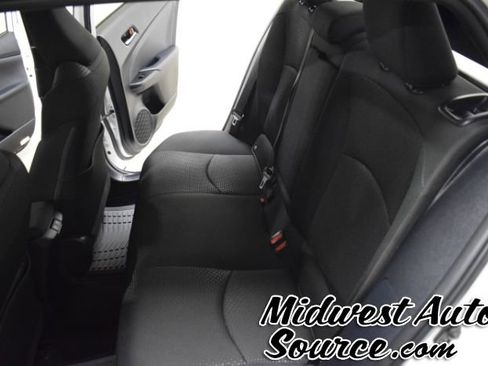 Used 2022 Toyota Prius L Eco image 25