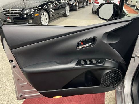 Used 2017 Toyota Prius Four w/ Advanced Technology Package image 21