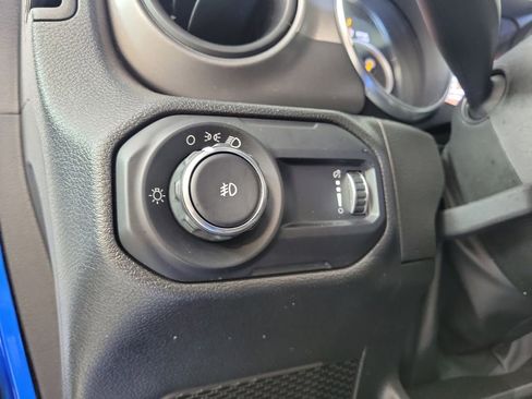 Used 2023 Jeep Wrangler Sport image 13