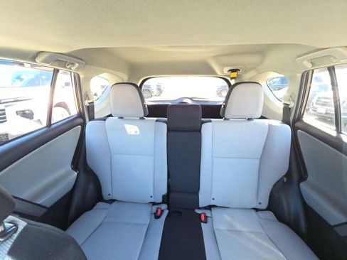 Used 2018 Toyota RAV4 XLE image 25