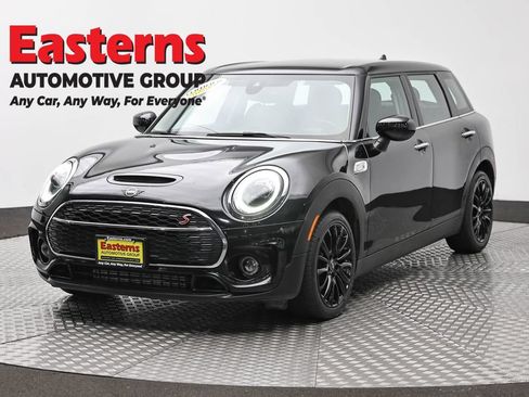Used 2023 MINI Cooper Clubman S FWD image 1