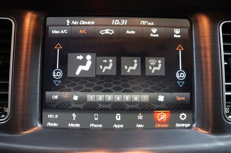Used 2018 Dodge Charger R/T Scat Pack w/ Beats Audio Group RWD image 11