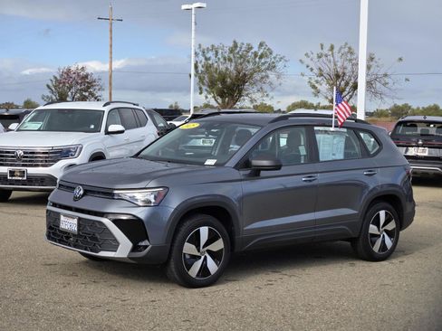 Used 2025 Volkswagen Taos S image 20