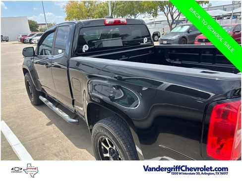 Used 2017 Chevrolet Colorado LT RWD image 9