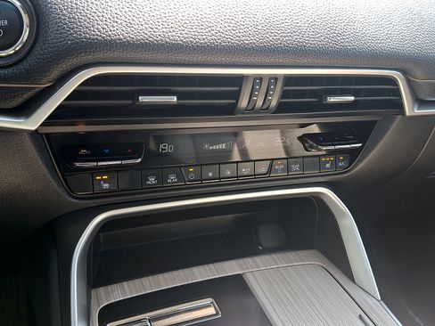 Used 2024 MAZDA CX-90 Plug-In Hybrid w/ Premium Pkg AWD/4WD image 20