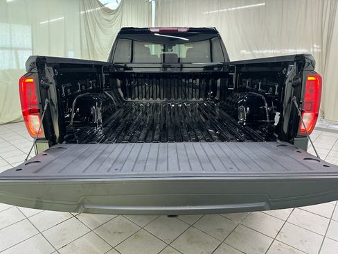 Used 2023 GMC Sierra 1500 Pro w/ Graphite Edition AWD/4WD image 8