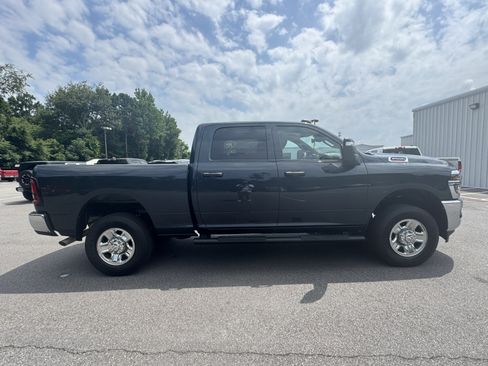Used 2025 RAM 2500 Tradesman AWD/4WD image 4