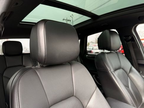 Used 2022 Porsche Macan AWD/4WD image 26