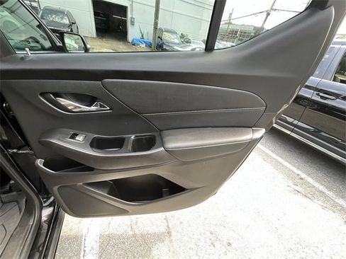 Used 2023 Chevrolet Traverse Premier w/ LPO, Floor Liner Package image 34