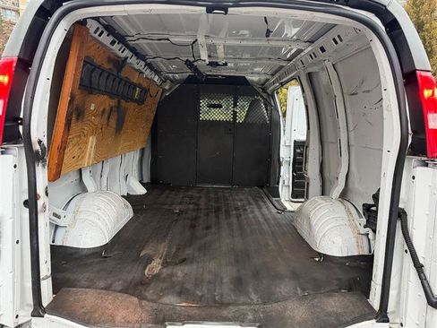 Used 2021 Chevrolet Express 2500 w/ Driver Convenience Package RWD image 21