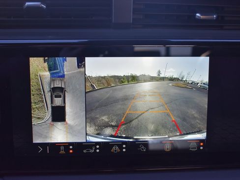 Used 2024 GMC Sierra 2500 Denali Ultimate image 16