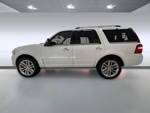 Used 2016 Ford Expedition Platinum image 2