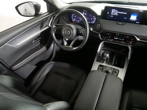 Used 2025 MAZDA CX-90 3.3 Turbo w/ Premium Sport Pkg image 9