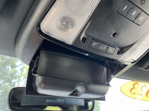 Used 2023 Dodge Durango GT RWD image 16