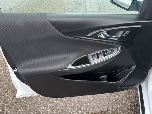 Used 2023 Chevrolet Malibu LT image 19
