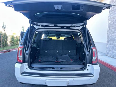 Used 2020 GMC Yukon XL Denali w/ Open Road Package AWD/4WD image 25