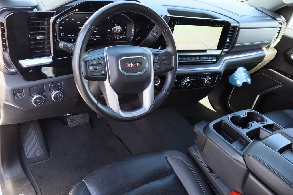 Certified 2025 GMC Sierra 1500 SLT RWD image 11