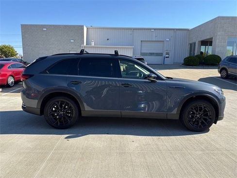 Certified 2025 MAZDA CX-70 3.3 Turbo w/ Premium Package image 7