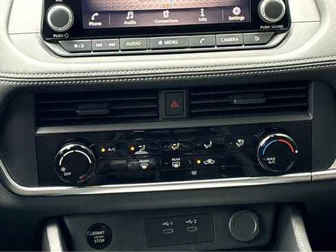 Certified 2024 Nissan Rogue S image 8