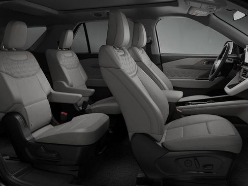 New 2026 Ford Explorer Platinum w/ LUX Leather Package AWD/4WD image 6